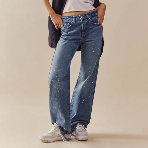 NWT Free People Embry wide leg flare jeans w awesome distressed detailing sz 28 - Picture 2 of 8